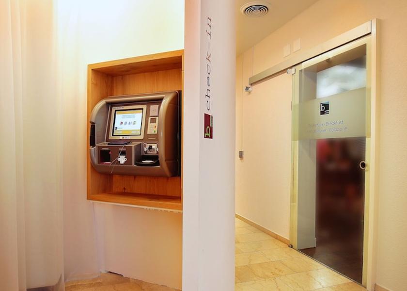 Check-in Check-out Kiosk