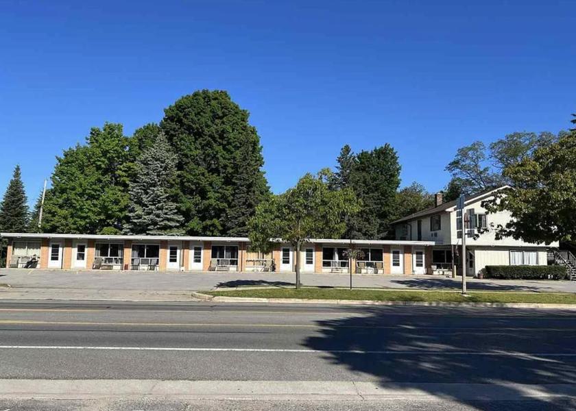 Michigan Charlevoix exterior view