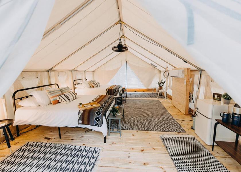 Georgia Dawsonville Tent (B)