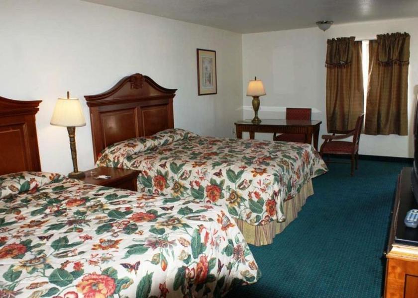 Arizona Thatcher Queen Room with Two Queen Beds
