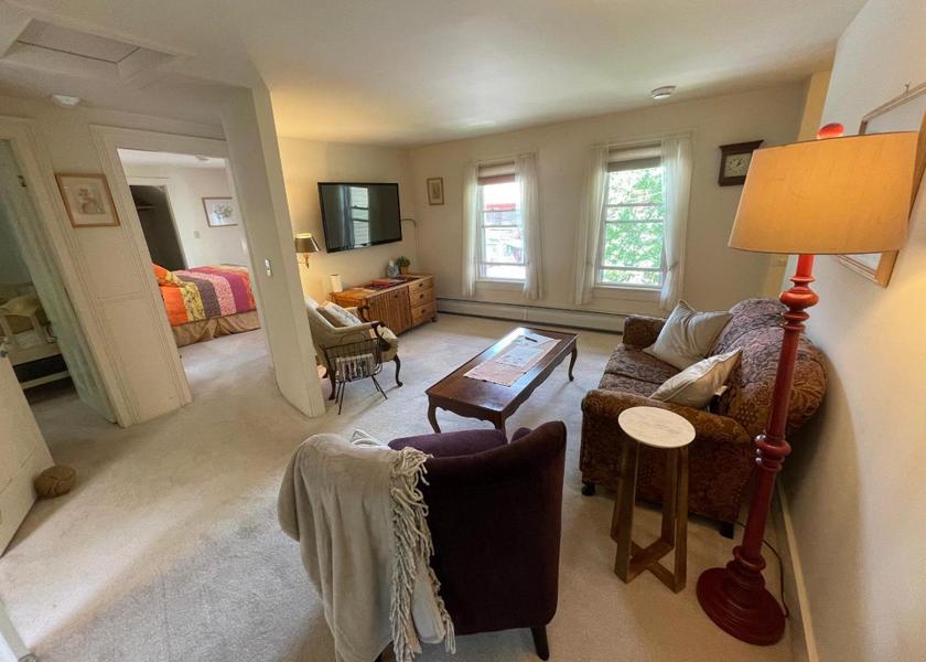 Vermont Jamaica Deluxe Family Suite