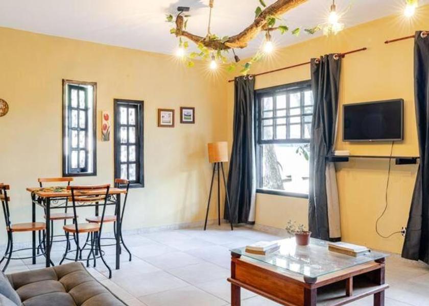 shared lounge/tv area