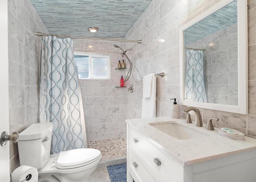 Washington Camano Island One-Bedroom Chalet