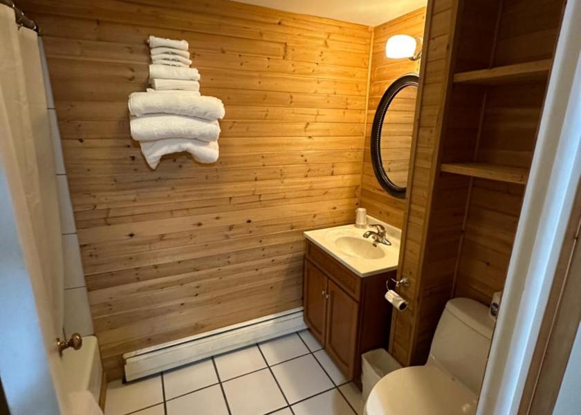 New York Malta bathroom