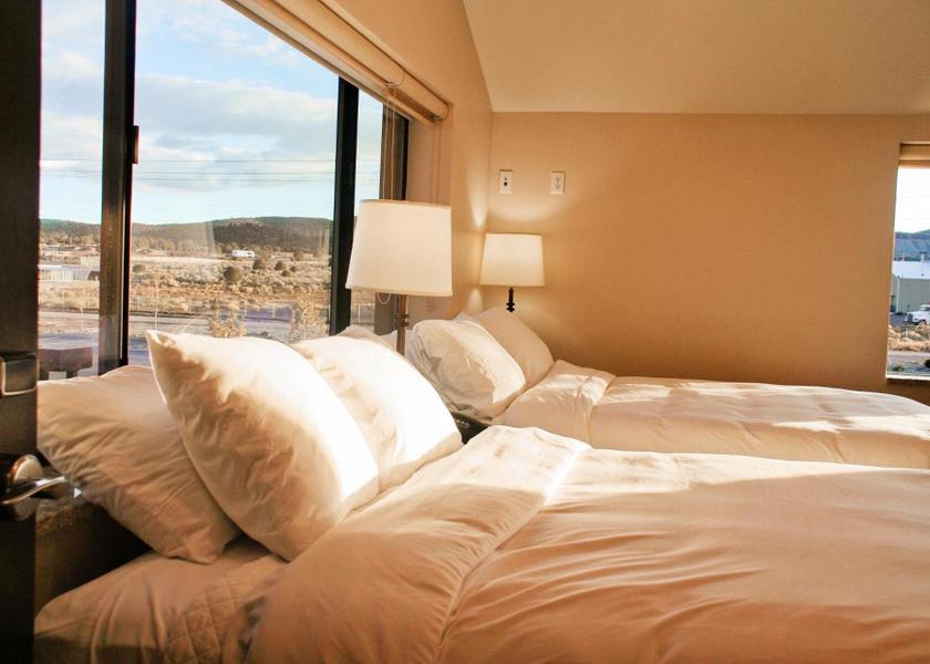 Utah Cedar City Deluxe Double Studio