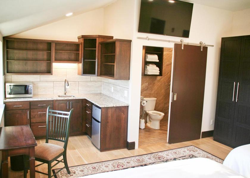 Utah Cedar City Deluxe Double Studio