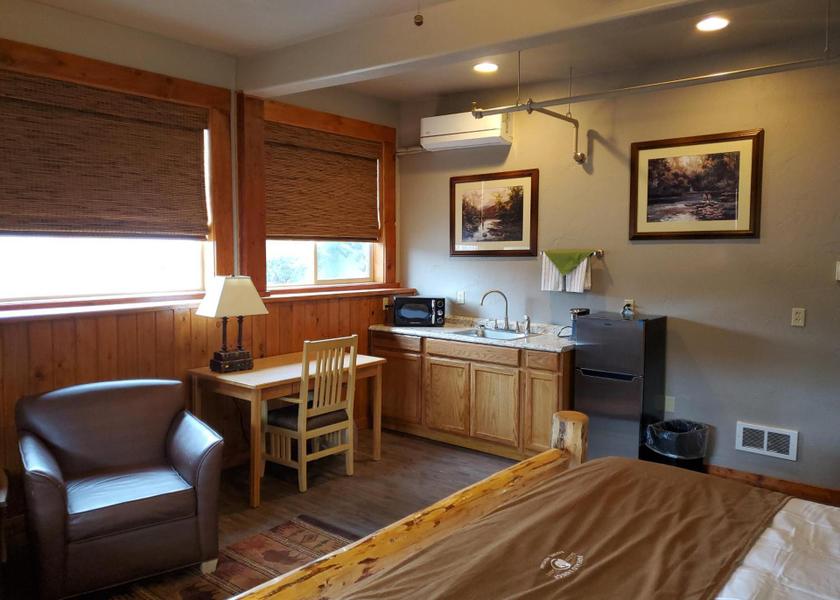Montana Bigfork Deluxe King Room
