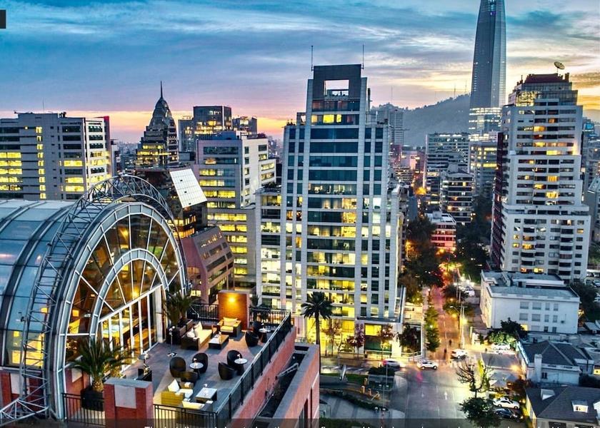 Santiago Santiago Exterior Detail