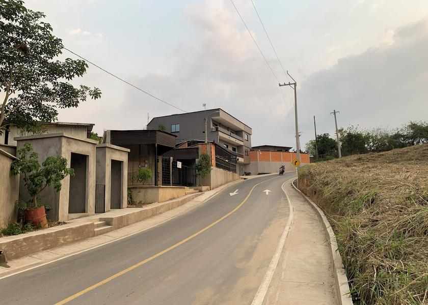 Santander Giron Exterior Detail