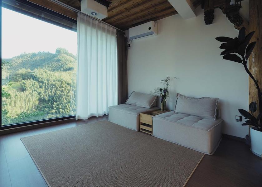 Sichuan Leshan Room