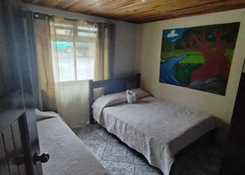 Puntarenas Monteverde Interior Entrance