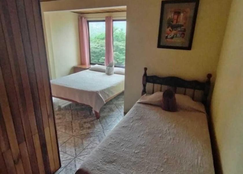 Puntarenas Monteverde Interior Entrance