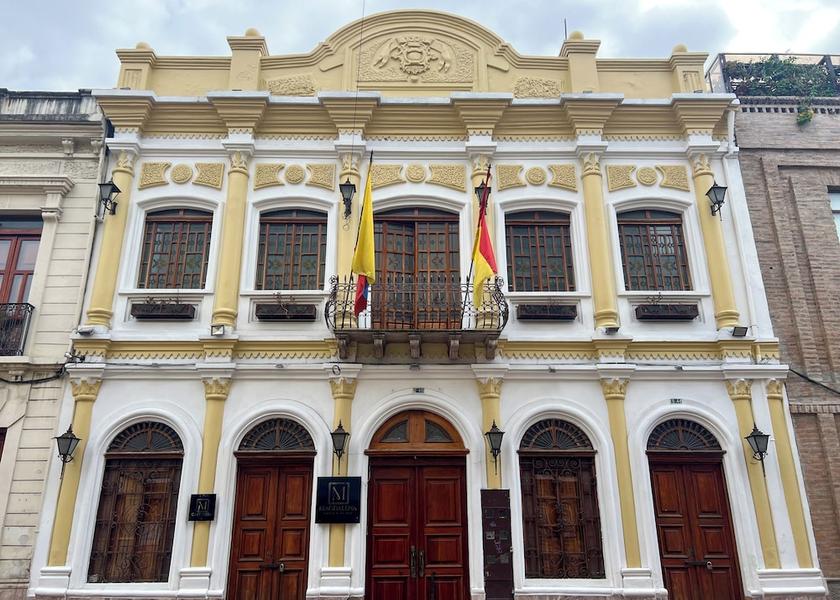 Azuay Cuenca Facade