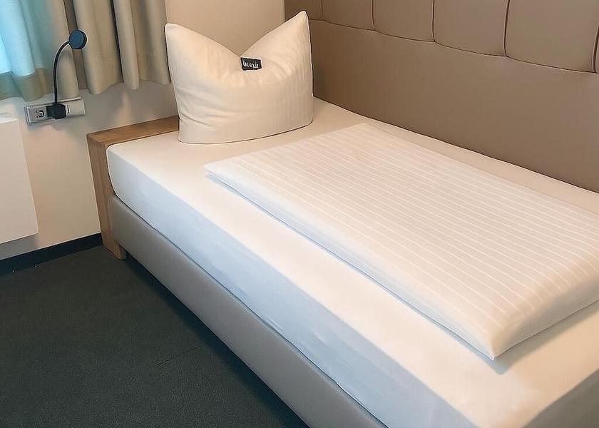 Saxony Mittweida Room