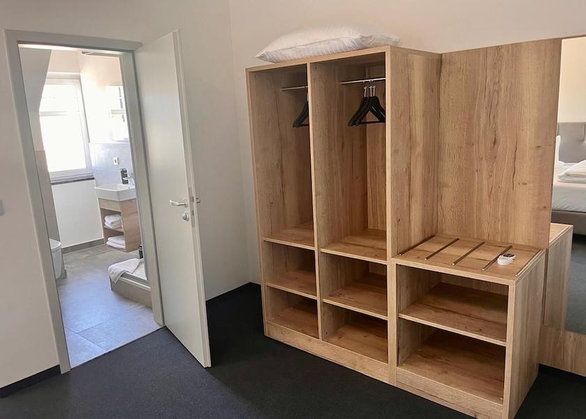Saxony Mittweida Room
