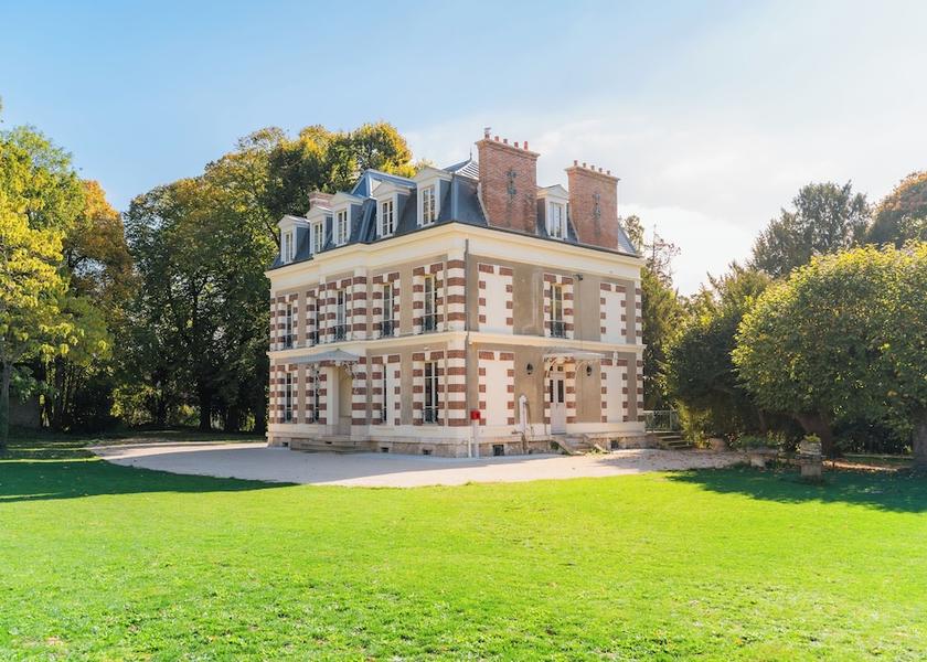 Île-de-France Provins Facade