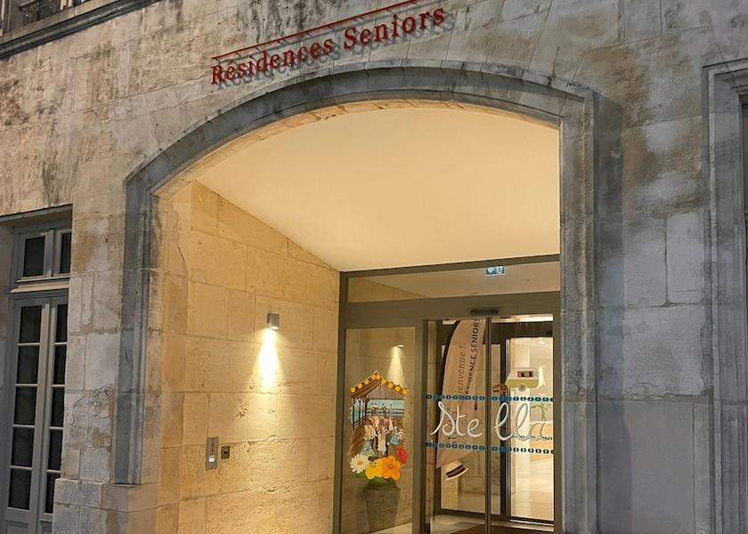 Nouvelle-Aquitaine Cognac Facade