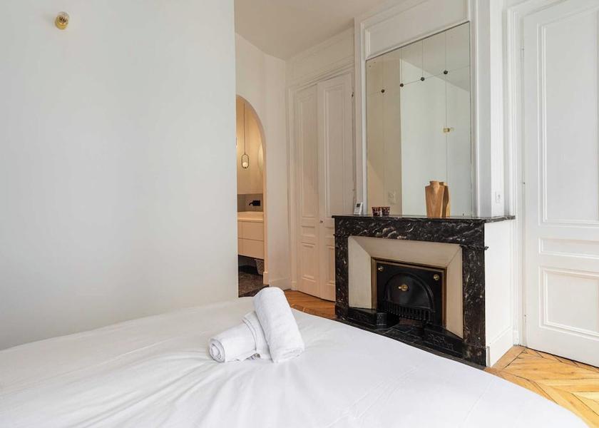 Auvergne-Rhone-Alpes Lyon Room