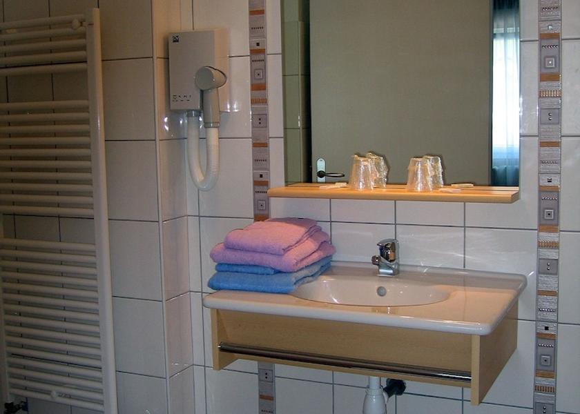 Bourgogne-Franche-Comté Villers-le-Lac Bathroom