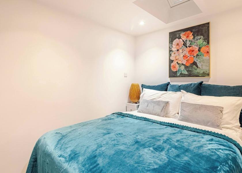 England King's Lynn Room