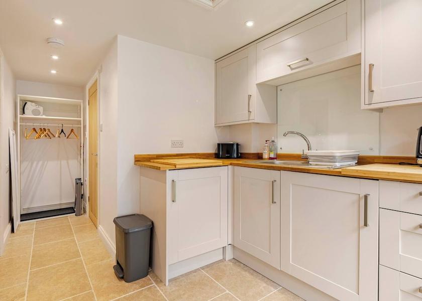 England King's Lynn Interior Entrance