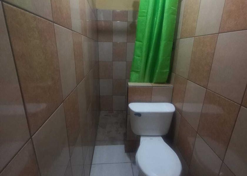 Sololá San Pedro La Laguna Bathroom