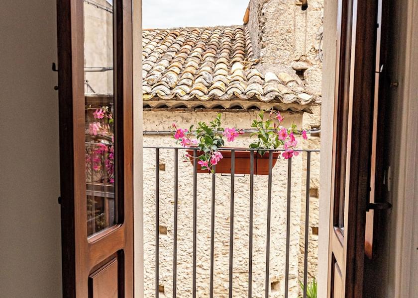 Calabria Gerace Terrace