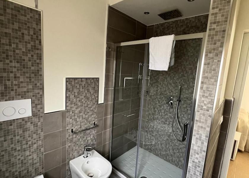 Calabria Roccella Jonica Bathroom