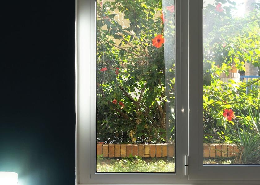 Campania Portici Exterior Detail