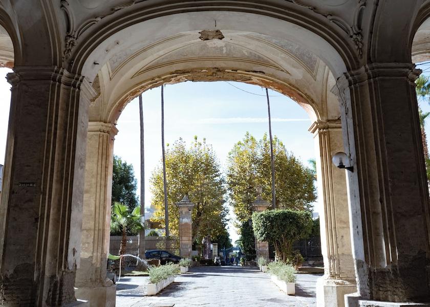 Campania Portici Exterior Detail