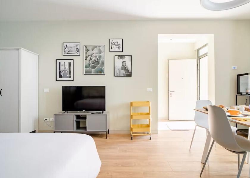 Lombardy Rodengo-Saiano Room