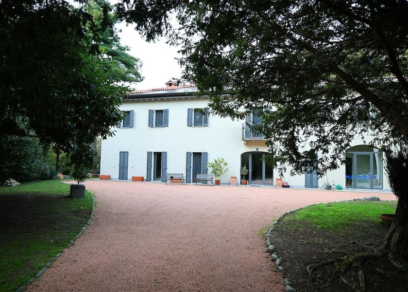 Lombardy Somma Lombardo Facade
