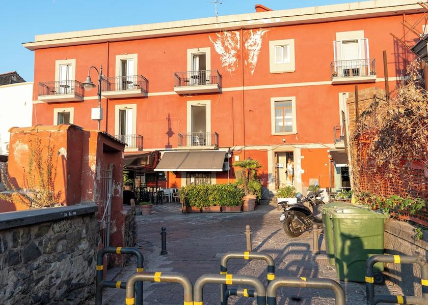 Campania Portici Facade