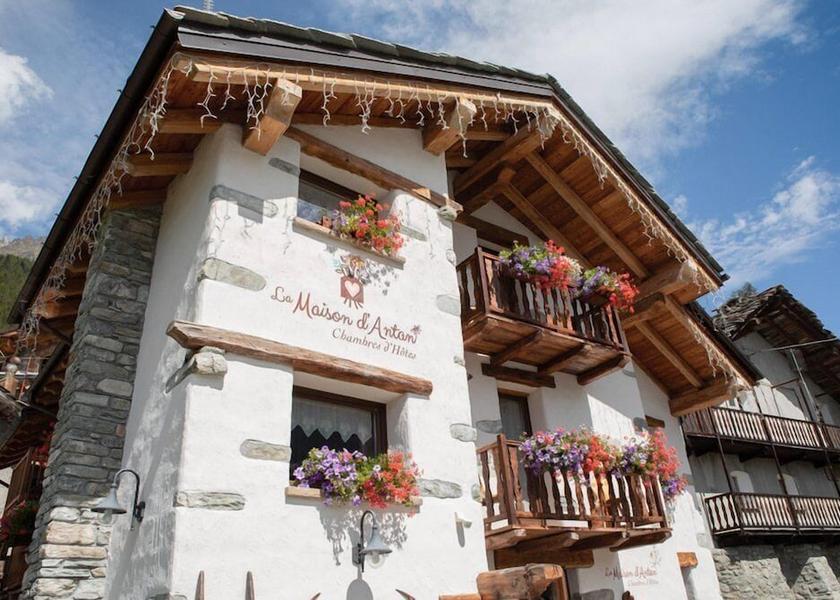 Valle d'Aosta Bionaz Facade