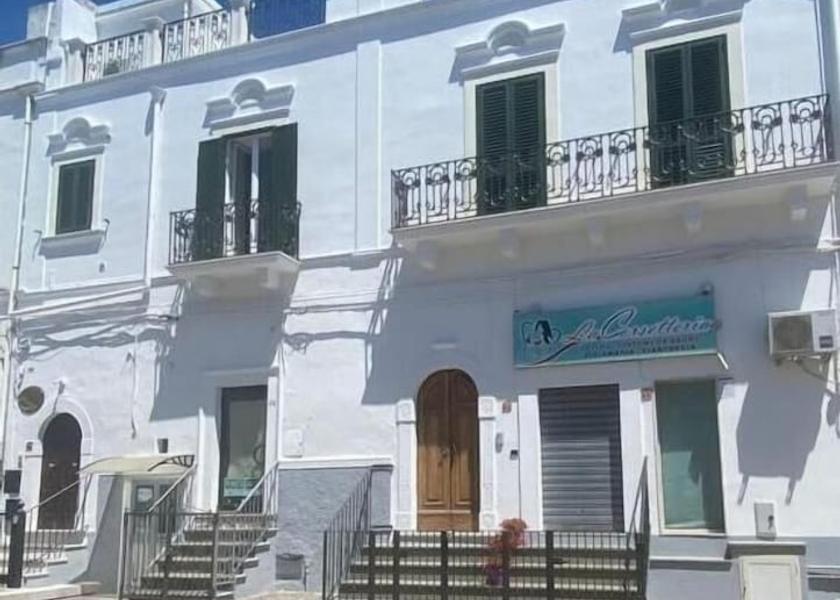 Puglia Peschici Exterior Detail