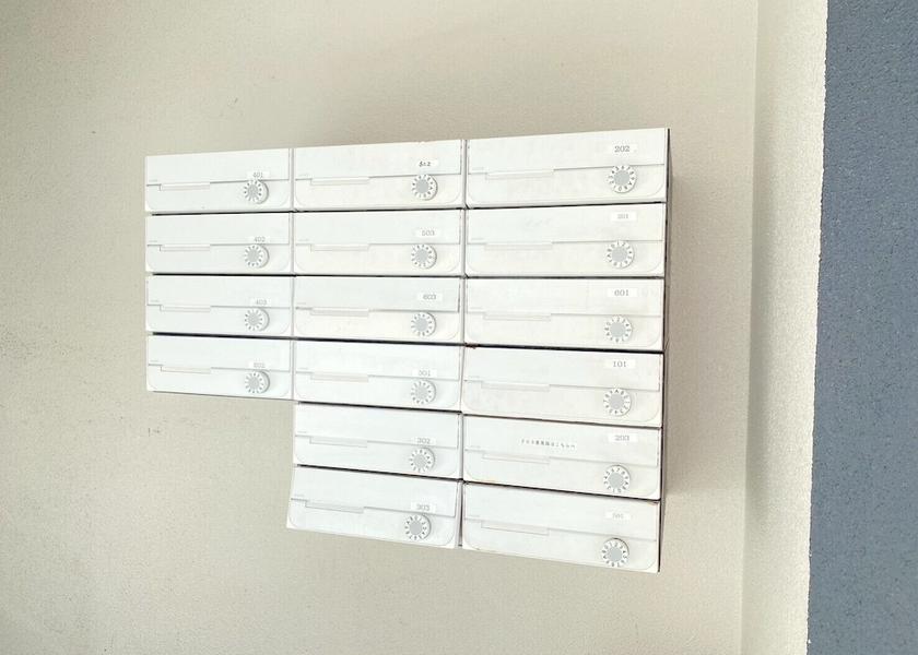 Okinawa (prefecture) Naha Exterior Detail