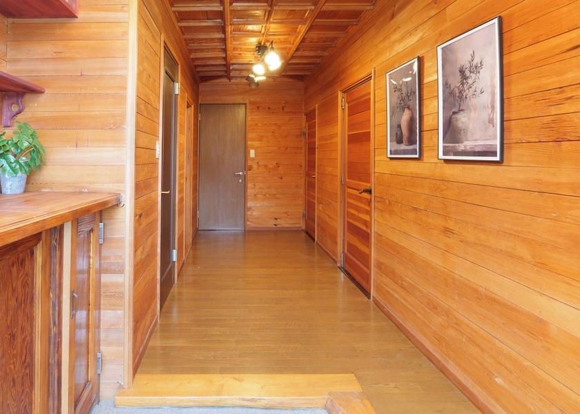 Yamanashi Fujiyoshida Interior Entrance