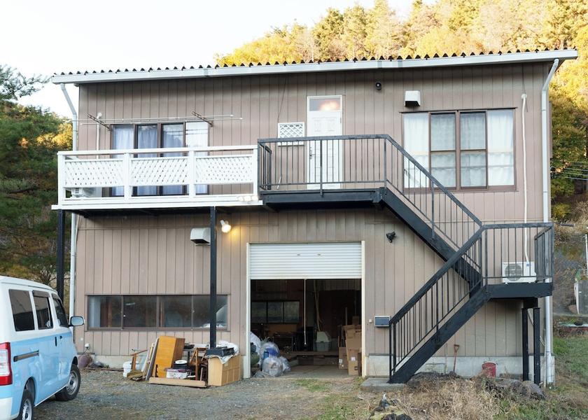 Yamanashi Fujiyoshida Facade