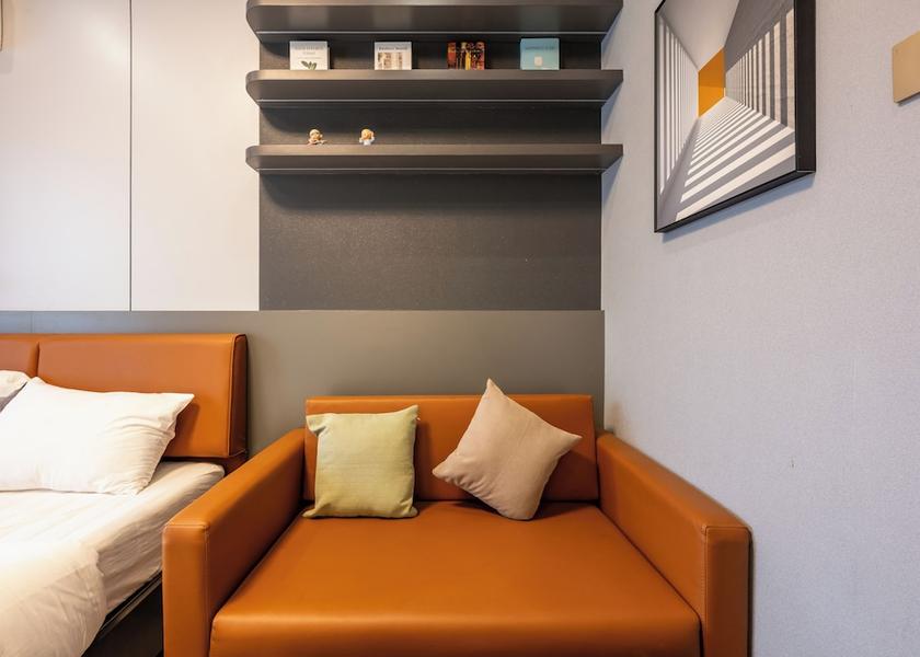 Kandal Phnom Penh Room