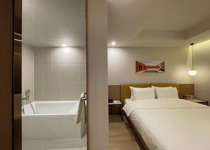 South Gyeongsang Yangsan Room