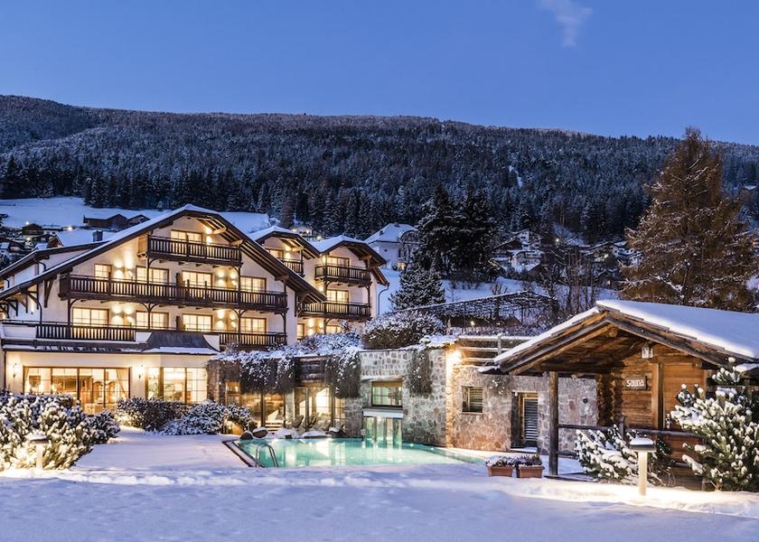 Trentino-Alto Adige Ortisei Front of property - evening/night