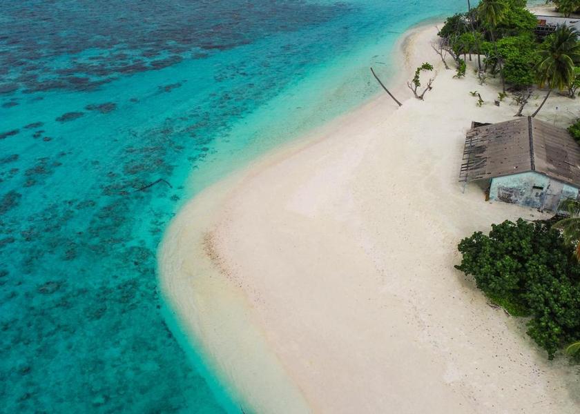 North Ari Atoll Feridhoo Beach
