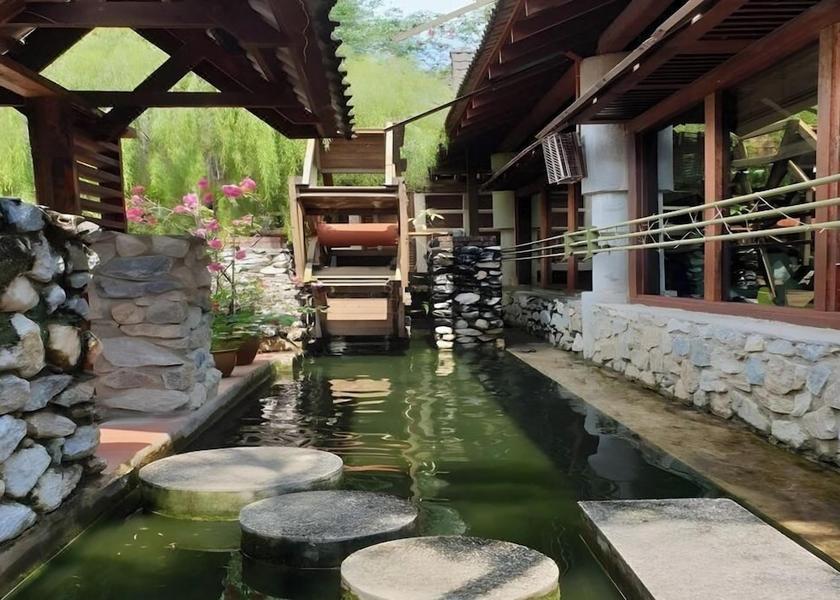 Pahang Bentong Exterior Detail