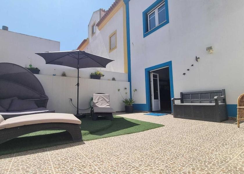 Leiria Peniche Exterior Detail