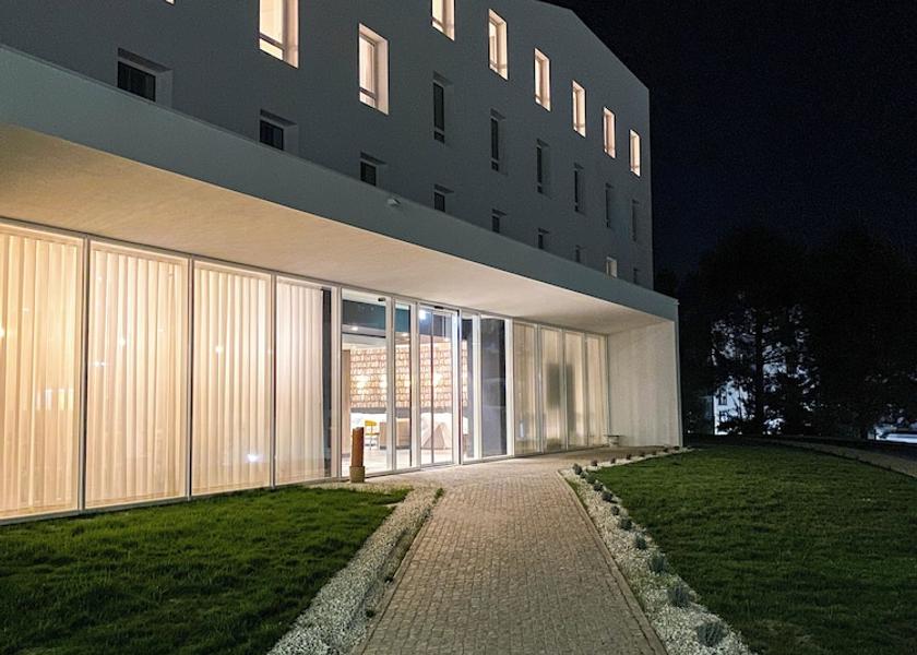 Leiria Caldas da Rainha Facade