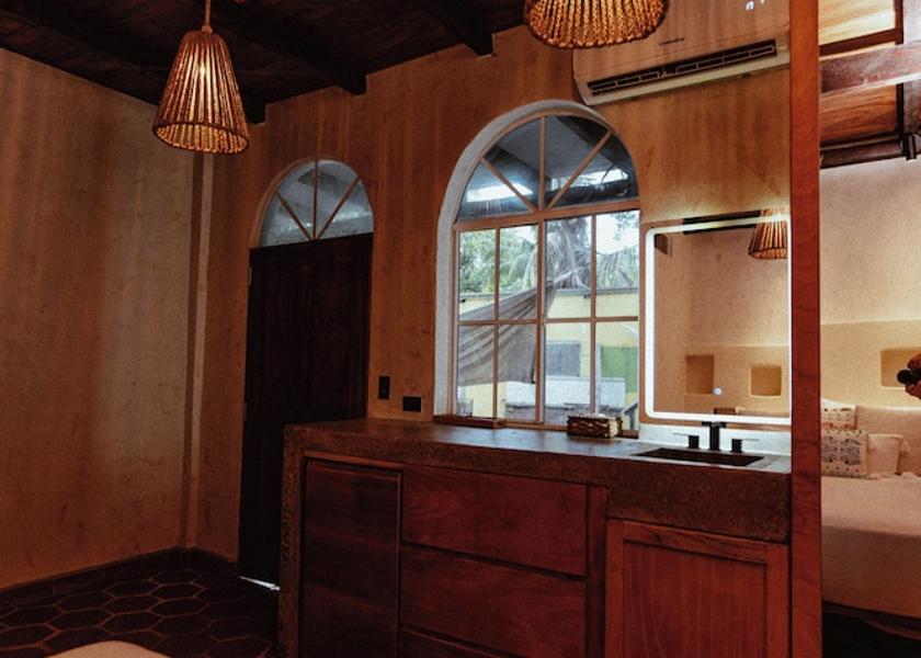 La Libertad Department Teotepeque In-Room Dining