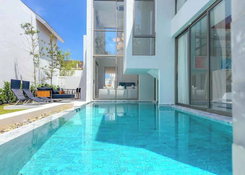 Phuket Province Si Sunthon Outdoor dining
