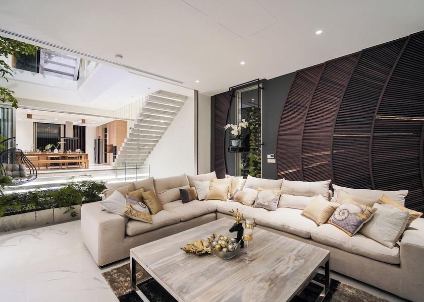 Phuket Province Karon Living area