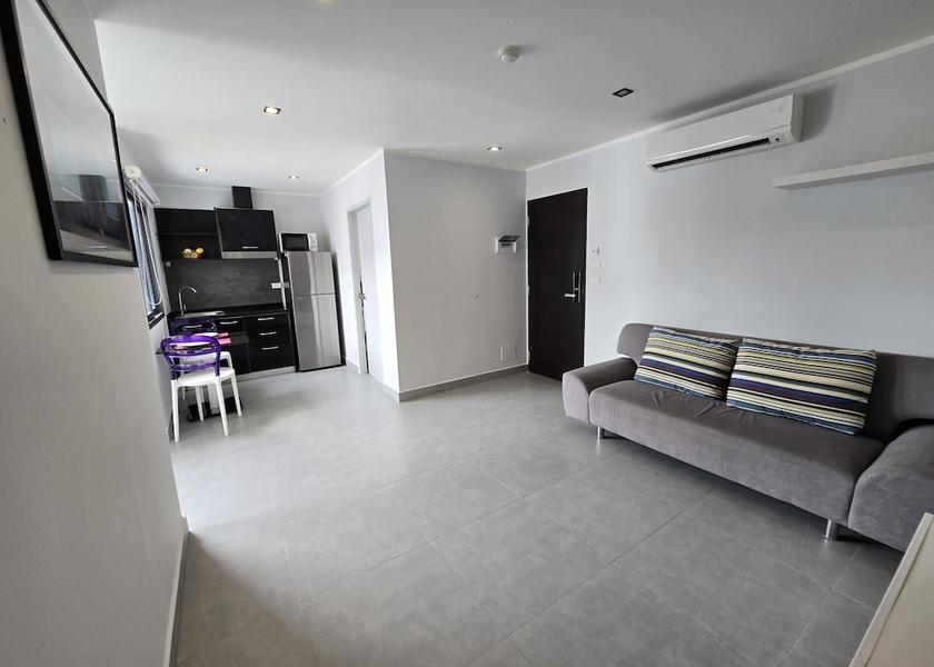 Phuket Chalong Interior Entrance