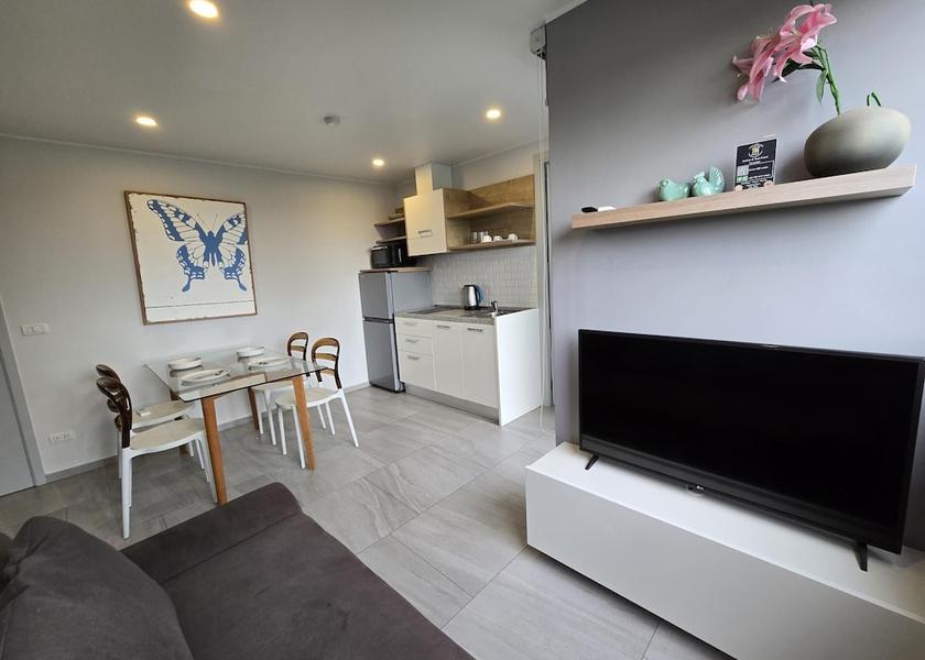 Phuket Chalong Interior Entrance